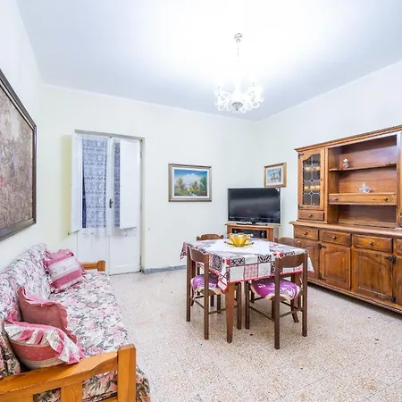 Apartman In Centro 5 Min Dal Mare Nettuno
